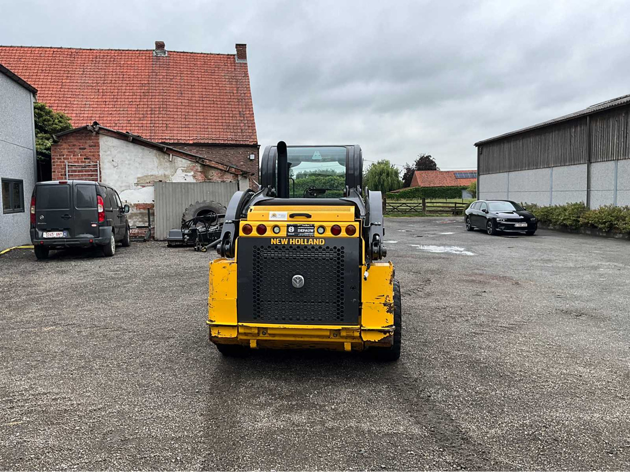 Mini chargeuse New Holland L218 LOADER: photos 7