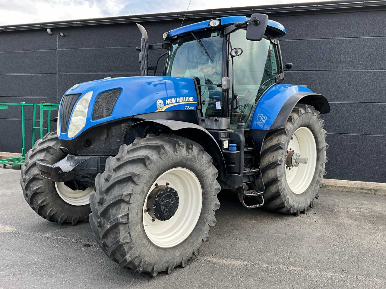 New Holland T7.250 - Tracteur agricole: photos 1 New Holland T7.250 - Tracteur agricole: photos 1