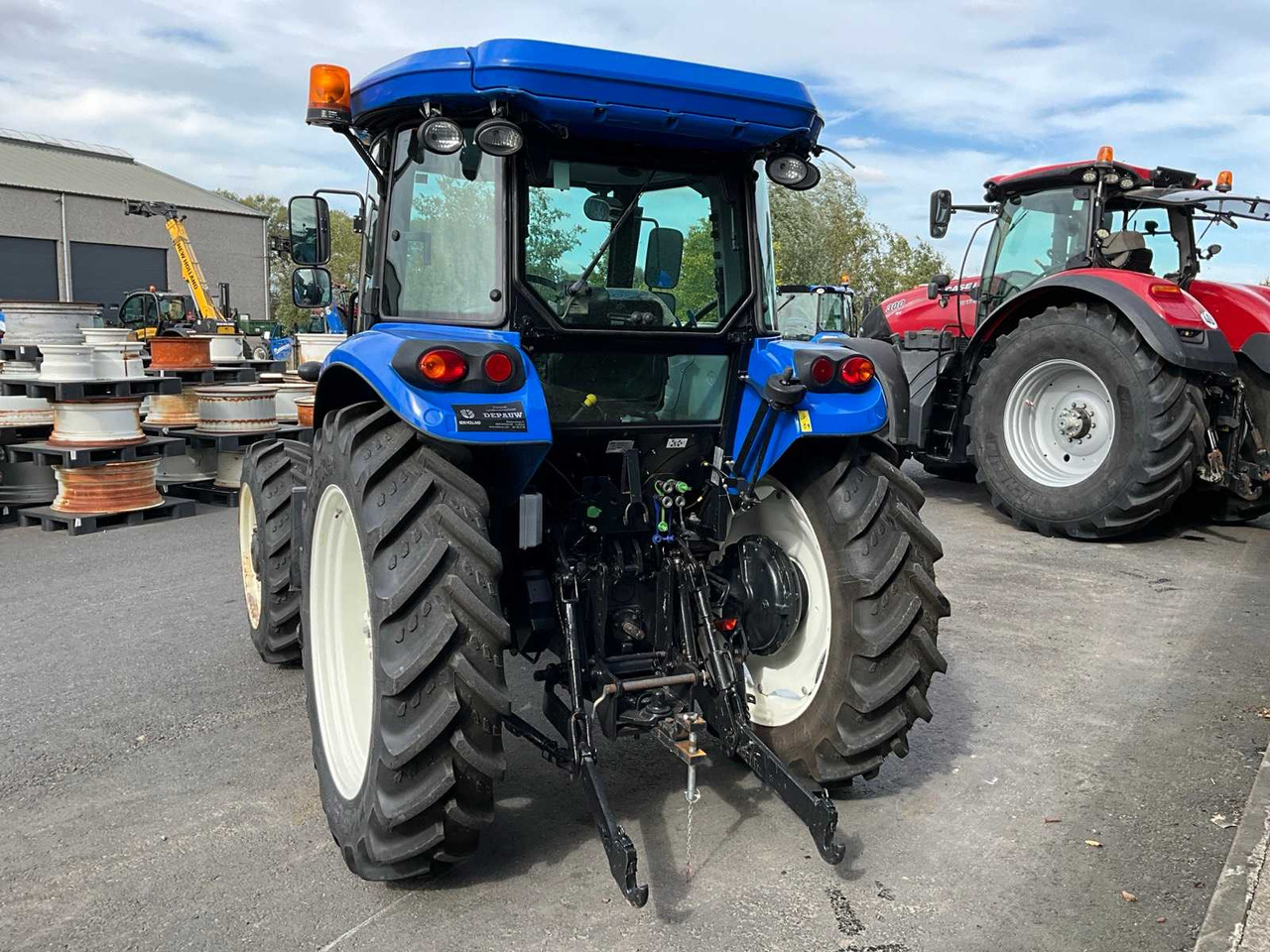 New Holland TD5.85 - Tracteur agricole: photos 5 New Holland TD5.85 - Tracteur agricole: photos 5