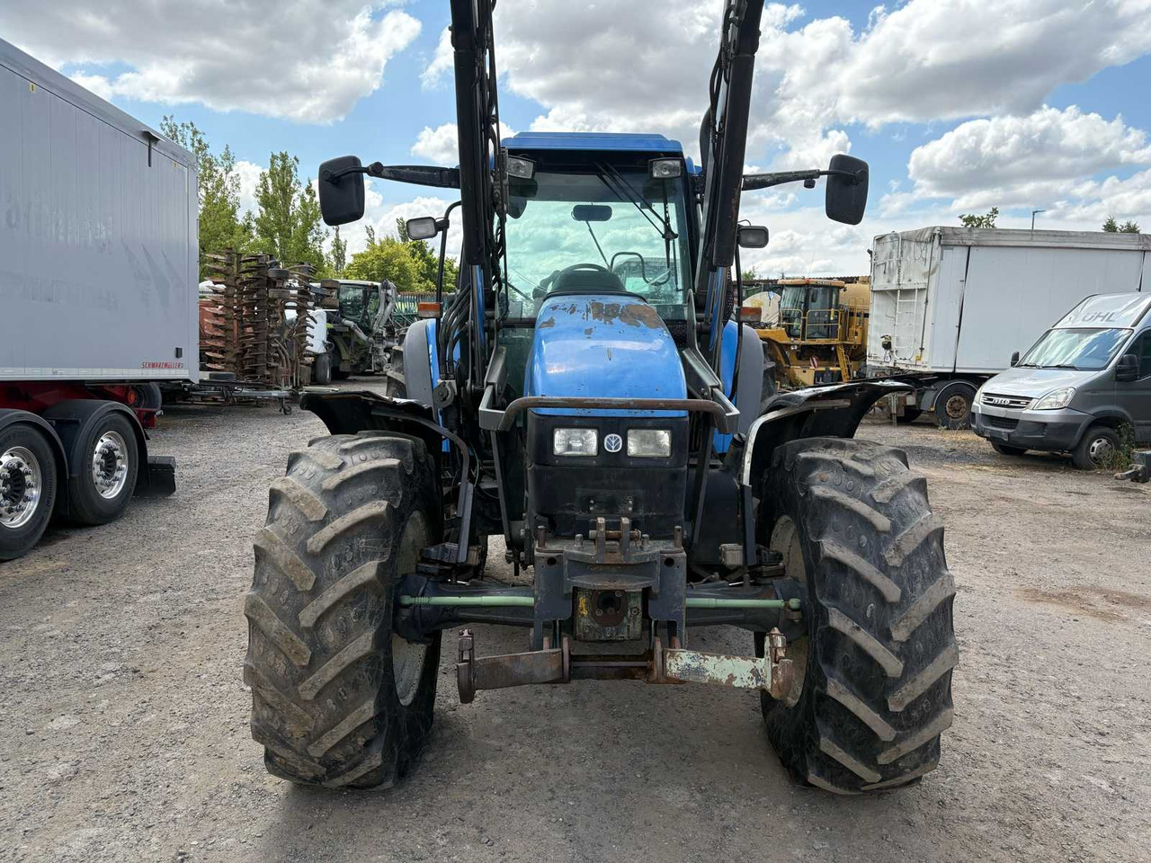 New Holland TM115 mit Frontlader - Tracteur agricole: photos 2 New Holland TM115 mit Frontlader - Tracteur agricole: photos 2