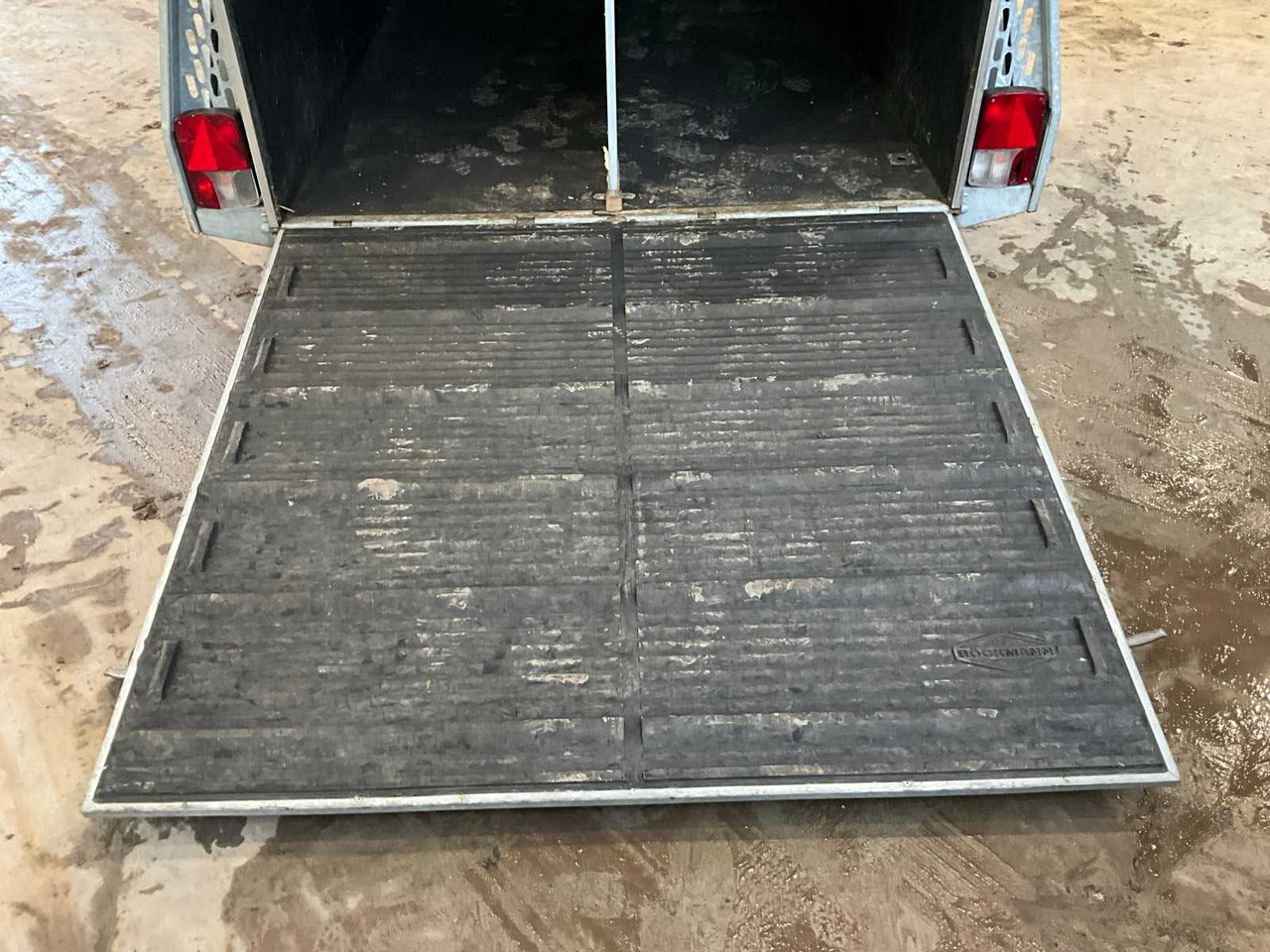 2008 BOECKMANN P10 HORSE TRAILER - Remorque: photos 5 2008 BOECKMANN P10 HORSE TRAILER - Remorque: photos 5