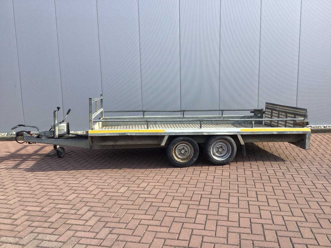 HAPERT H2700 TILTABLE MACHINE TRANSPORTER TRAILER - Remorque: photos 2 HAPERT H2700 TILTABLE MACHINE TRANSPORTER TRAILER - Remorque: photos 2