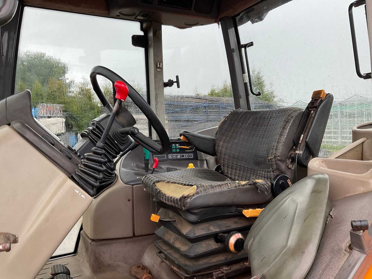 Tracteur agricole Renault 610RZ Ares: photos 11
