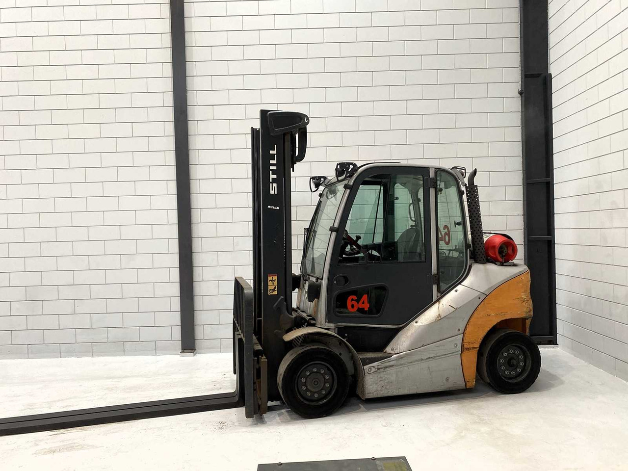 STILL - 2016 - RX 70-40 T - FORKLIFT - Chariot élévateur: photos 2 STILL - 2016 - RX 70-40 T - FORKLIFT - Chariot élévateur: photos 2