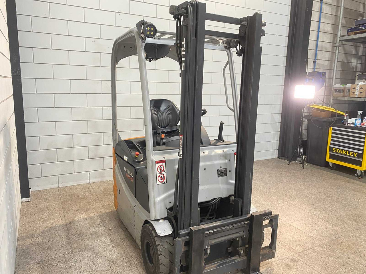 STILL - 2018 - RX50-13 - FORKLIFT TRUCK - Chariot élévateur: photos 3 STILL - 2018 - RX50-13 - FORKLIFT TRUCK - Chariot élévateur: photos 3