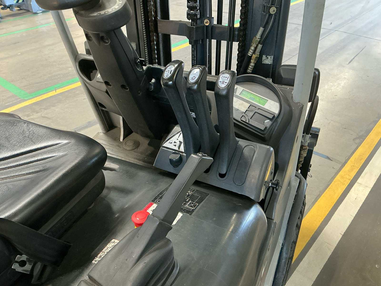 STILL - RX50-15 - FORKLIFT TRUCKS - 2005 - Chariot élévateur: photos 2 STILL - RX50-15 - FORKLIFT TRUCKS - 2005 - Chariot élévateur: photos 2