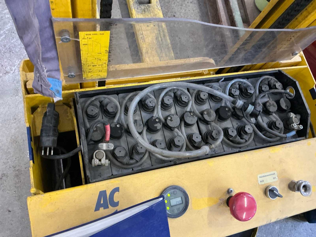 STÖCKLIN EDS 1200 AC PEDESTRIAN STACKER - Chariot élévateur: photos 1 STÖCKLIN EDS 1200 AC PEDESTRIAN STACKER - Chariot élévateur: photos 1