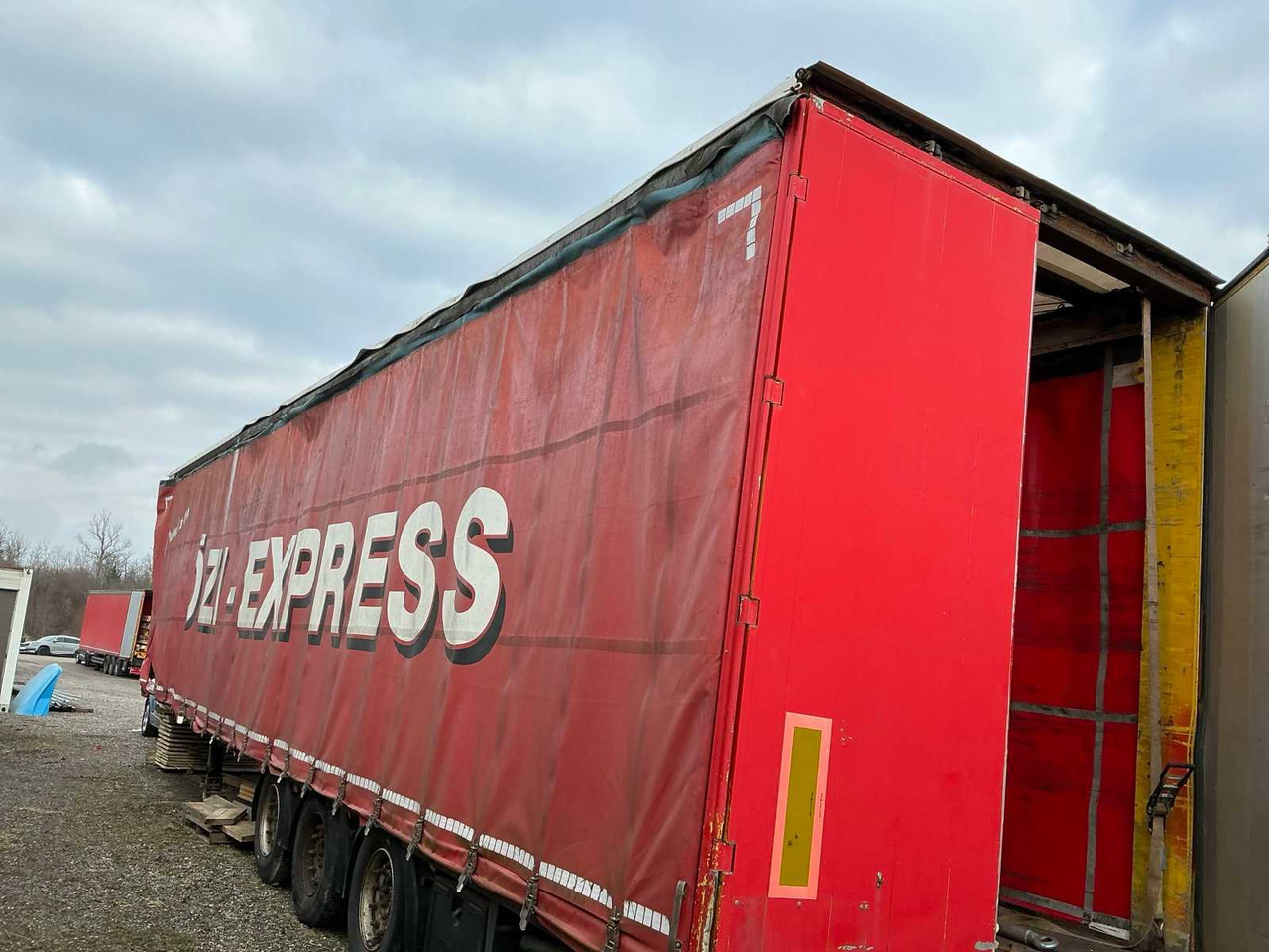 2005 SCHWARZMÜLLER SPA 3/E-19,5 SEMI-TRAILER - Semi-remorque: photos 4 2005 SCHWARZMÜLLER SPA 3/E-19,5 SEMI-TRAILER - Semi-remorque: photos 4