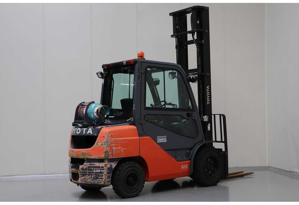 TOYOTA - 02-8FGJF35 - FORKLIFT, SIDESHIFT, 2015, 5M - Chariot élévateur: photos 4 TOYOTA - 02-8FGJF35 - FORKLIFT, SIDESHIFT, 2015, 5M - Chariot élévateur: photos 4