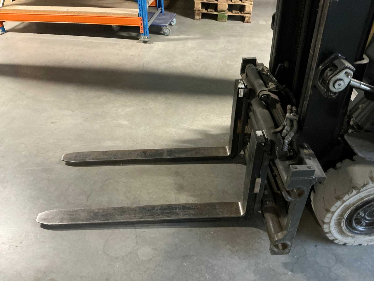 TOYOTA - 2005 - 7FBMF 16 - FORKLIFT - Chariot élévateur: photos 5 TOYOTA - 2005 - 7FBMF 16 - FORKLIFT - Chariot élévateur: photos 5