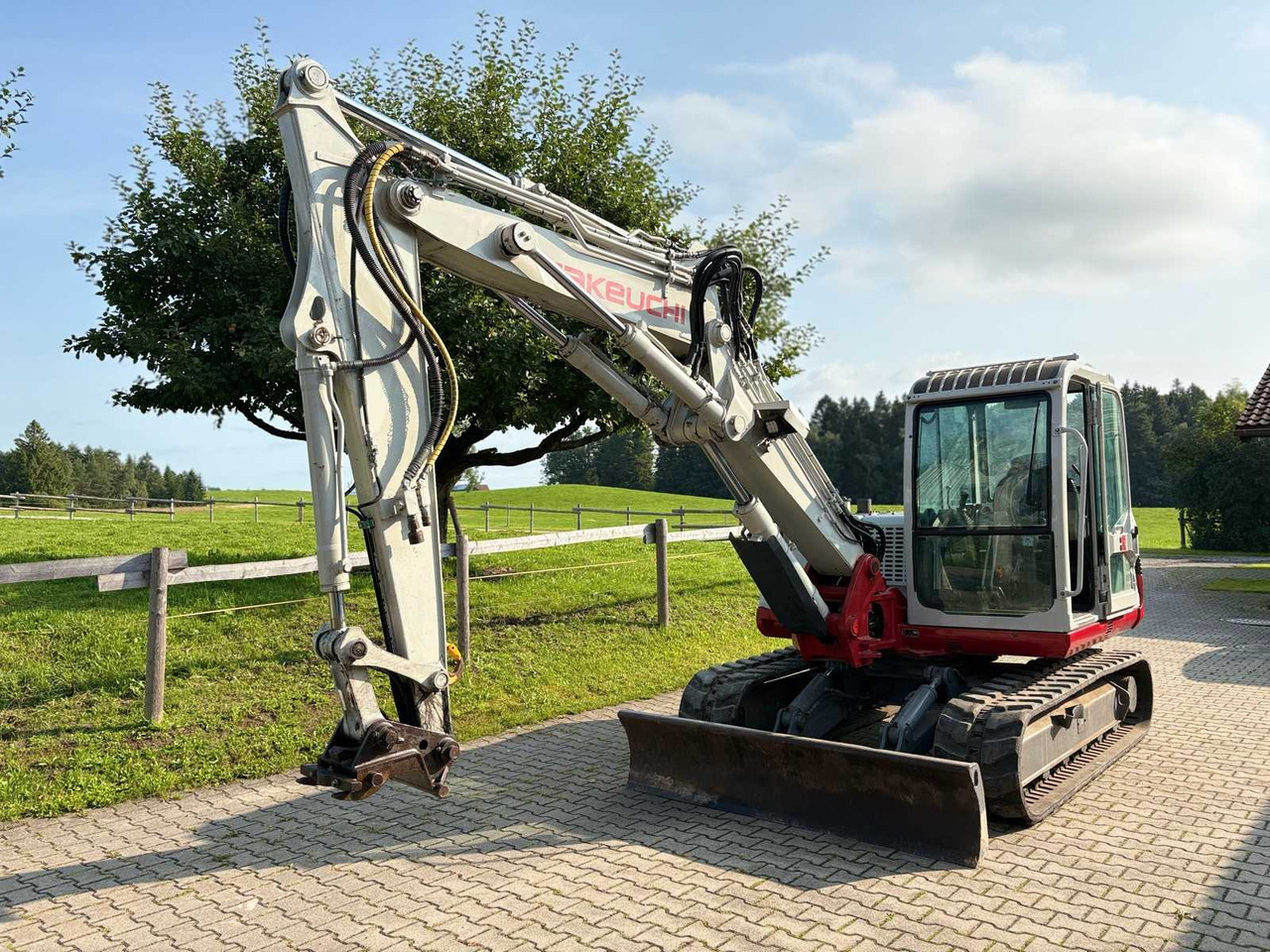 Takeuchi TB 175 CV - Pelle sur chenille: photos 3 Takeuchi TB 175 CV - Pelle sur chenille: photos 3