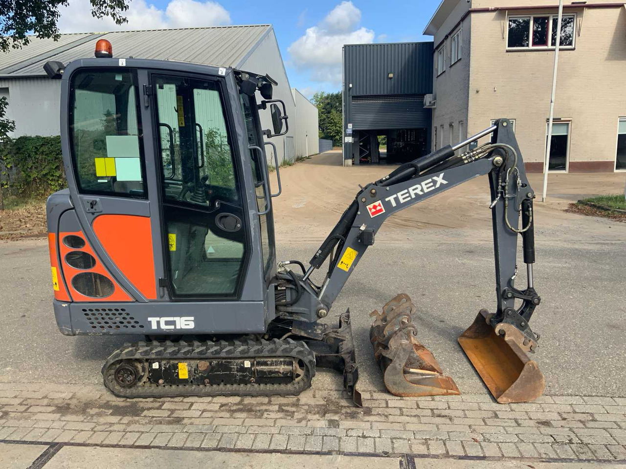 Terex TC16 - Pelle sur chenille: photos 5 Terex TC16 - Pelle sur chenille: photos 5