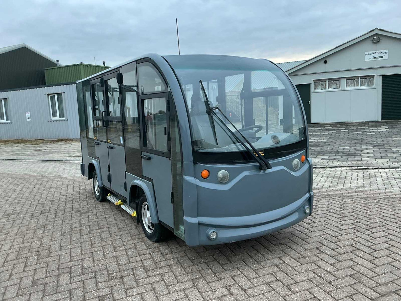 Towrite 8 seater bpv - Tracteur communal: photos 4 Towrite 8 seater bpv - Tracteur communal: photos 4