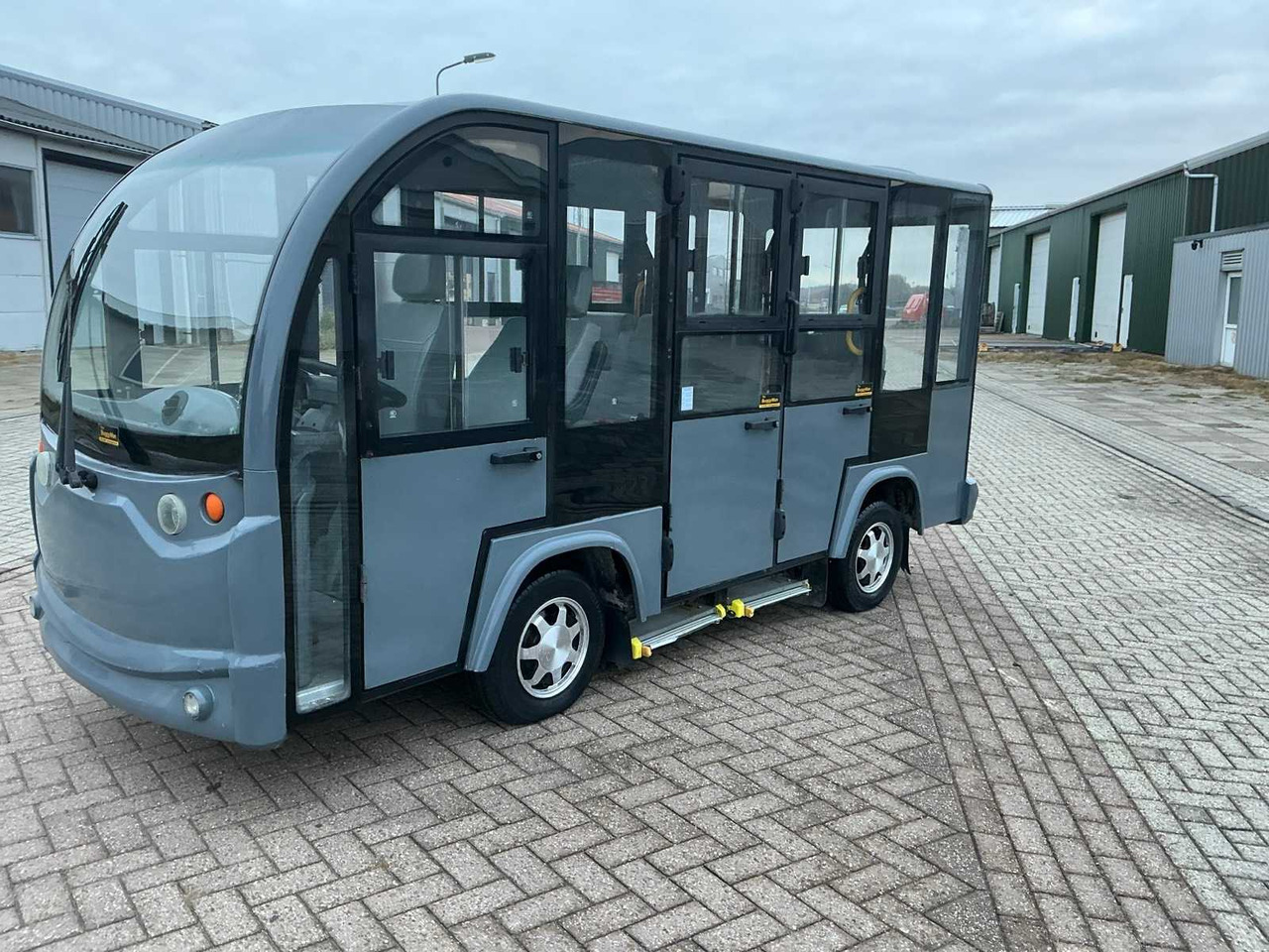 Towrite 8 seater bpv - Tracteur communal: photos 2 Towrite 8 seater bpv - Tracteur communal: photos 2