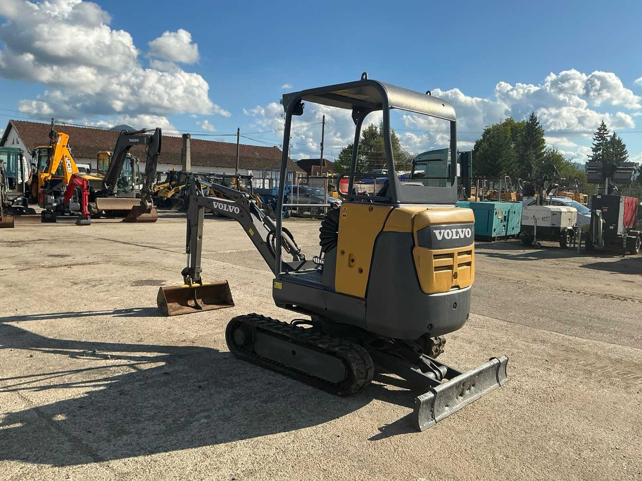 VOLVO EC 18 D - Mini pelle: photos 3 VOLVO EC 18 D - Mini pelle: photos 3