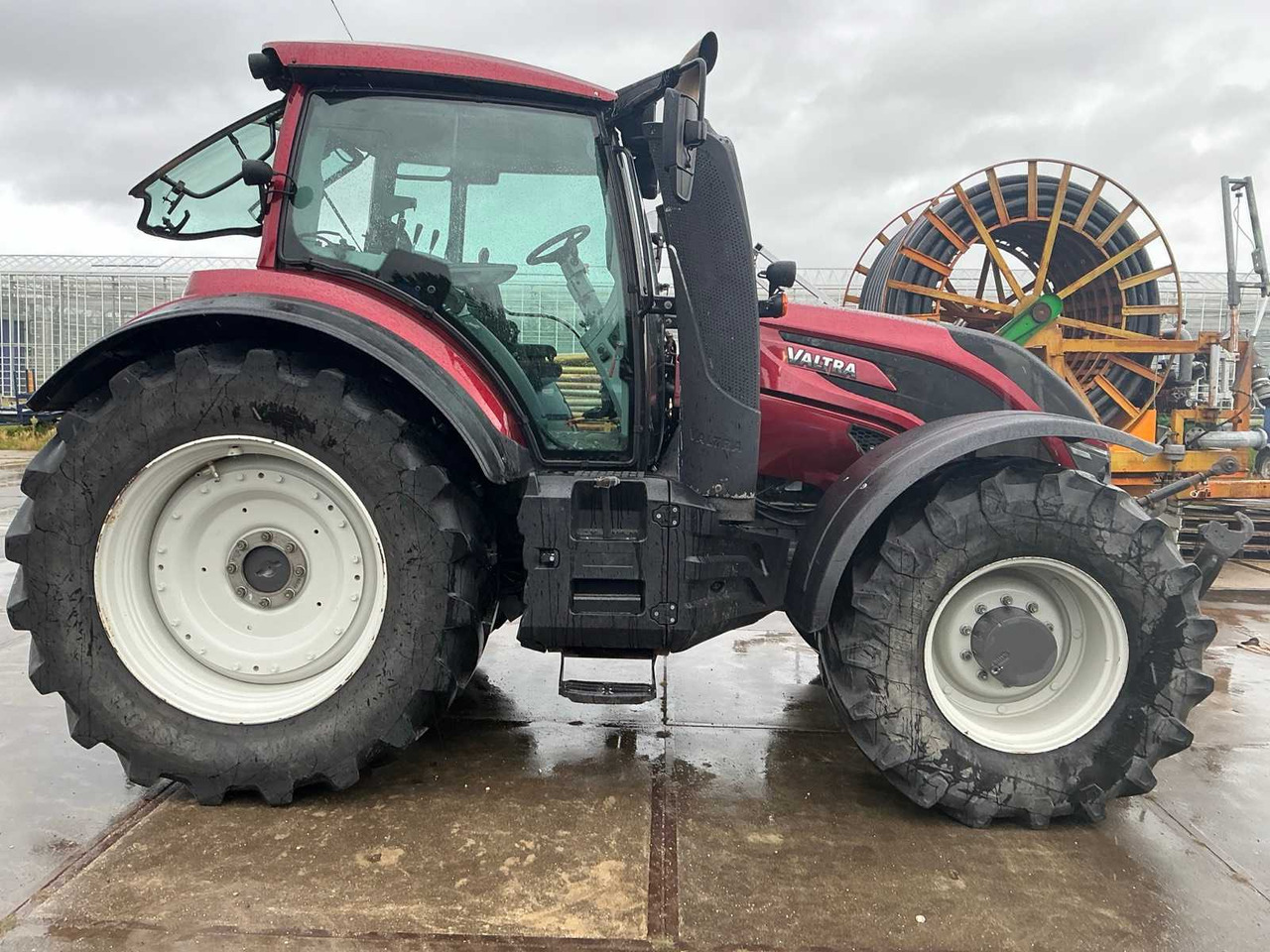 Valtra T214 - Tracteur agricole: photos 5 Valtra T214 - Tracteur agricole: photos 5