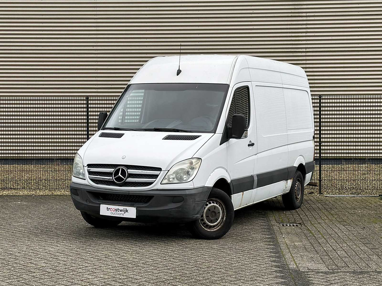 MERCEDES-BENZ SPRINTER 315 2.2 CDI 366 EHD 150HP 2007, 49-VGK-5 COMMERCIAL VEHICLE YOUNGTIMER - Véhicule utilitaire: photos 2 MERCEDES-BENZ SPRINTER 315 2.2 CDI 366 EHD 150HP 2007, 49-VGK-5 COMMERCIAL VEHICLE YOUNGTIMER - Véhicule utilitaire: photos 2