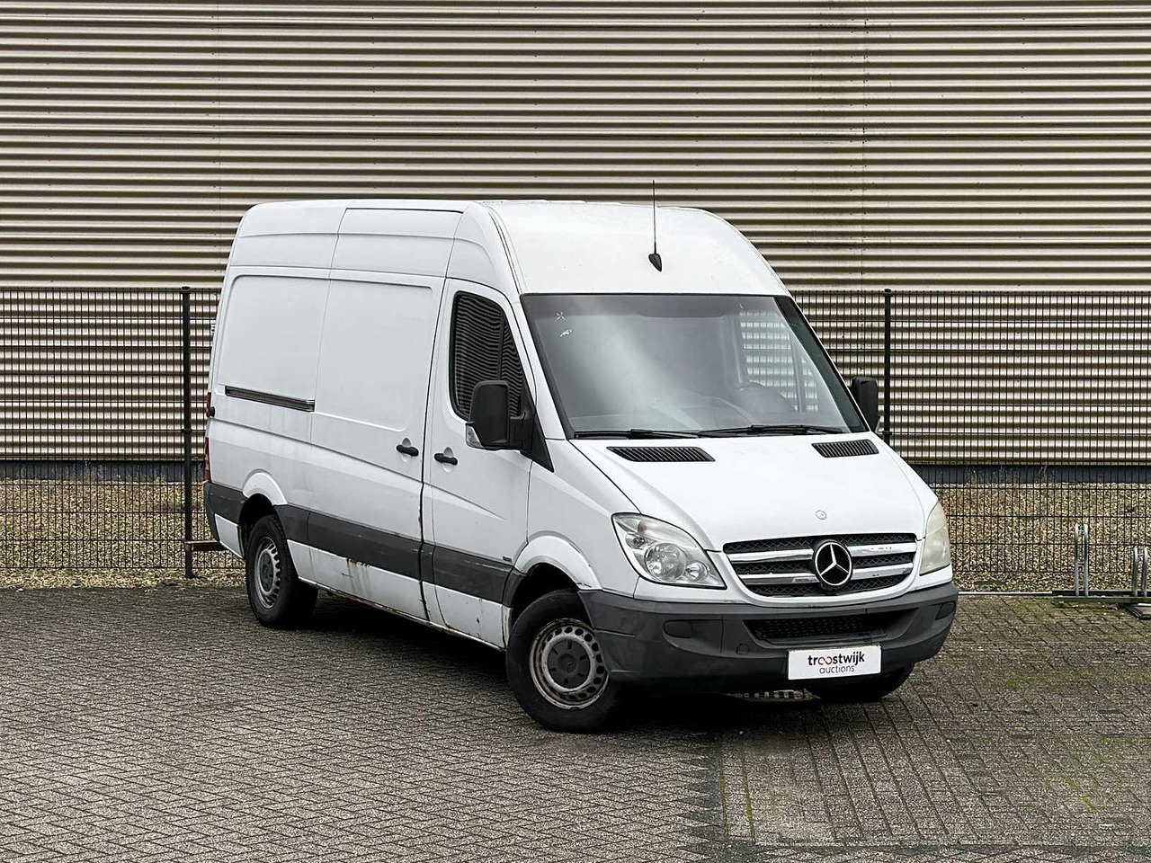 MERCEDES-BENZ SPRINTER 315 2.2 CDI 366 EHD 150HP 2007, 49-VGK-5 COMMERCIAL VEHICLE YOUNGTIMER - Véhicule utilitaire: photos 5 MERCEDES-BENZ SPRINTER 315 2.2 CDI 366 EHD 150HP 2007, 49-VGK-5 COMMERCIAL VEHICLE YOUNGTIMER - Véhicule utilitaire: photos 5