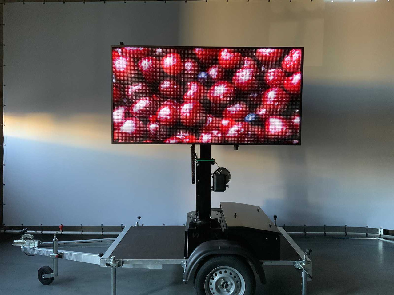 Matériel de chantier, Remorque Viplex tekstkar P8 ledscherm op aanhangwagen: photos 41