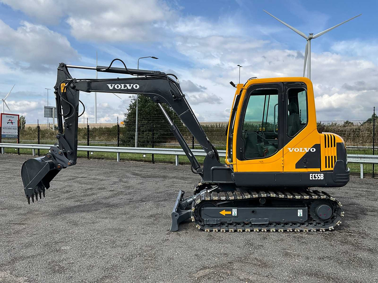 Volvo EC55B - Pelle sur chenille: photos 2 Volvo EC55B - Pelle sur chenille: photos 2