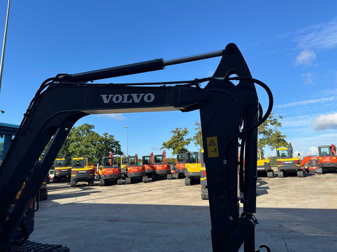 Pelle sur chenille Volvo EC60C: photos 13