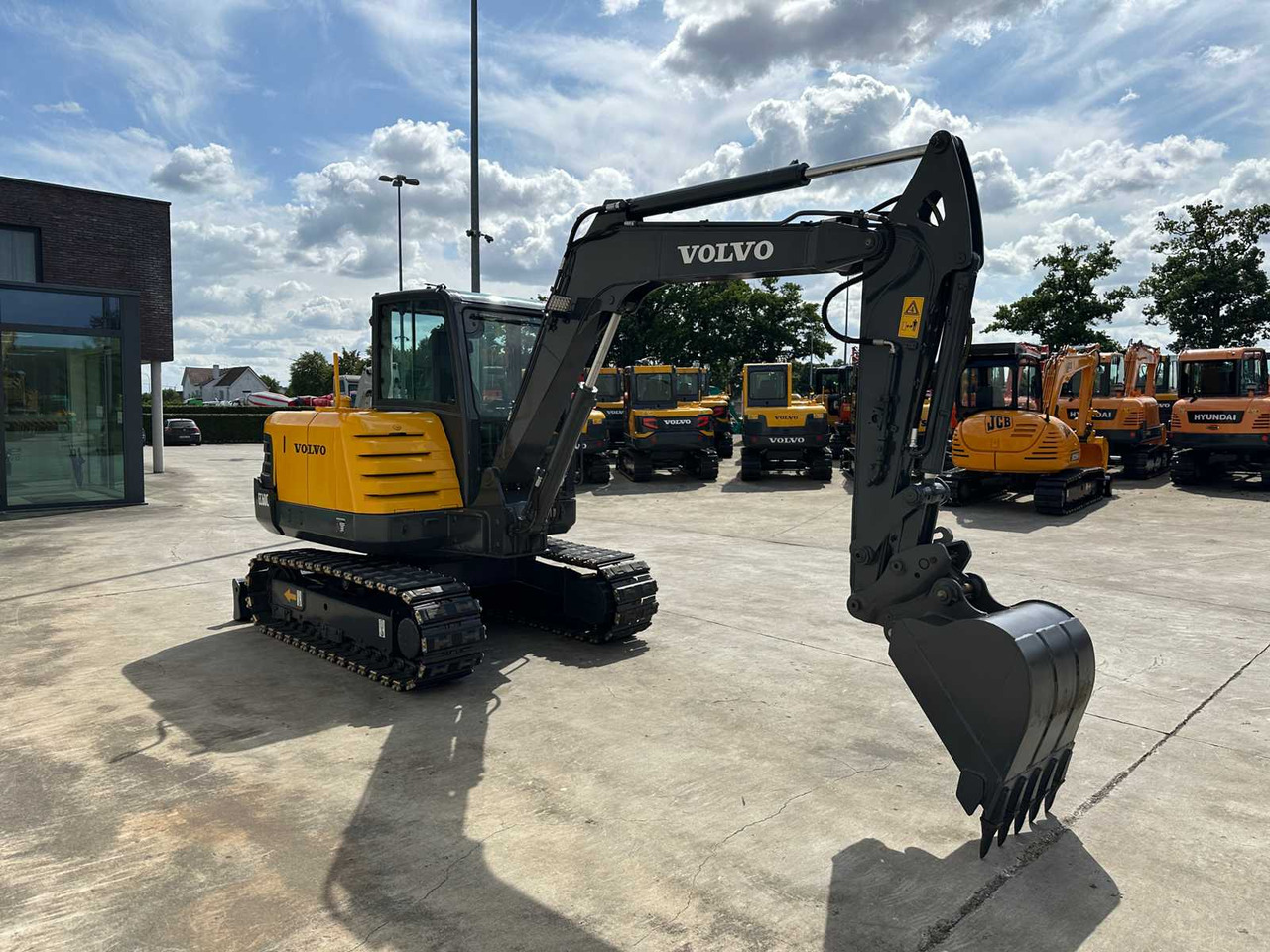 Volvo EC60C - Pelle sur chenille: photos 3 Volvo EC60C - Pelle sur chenille: photos 3
