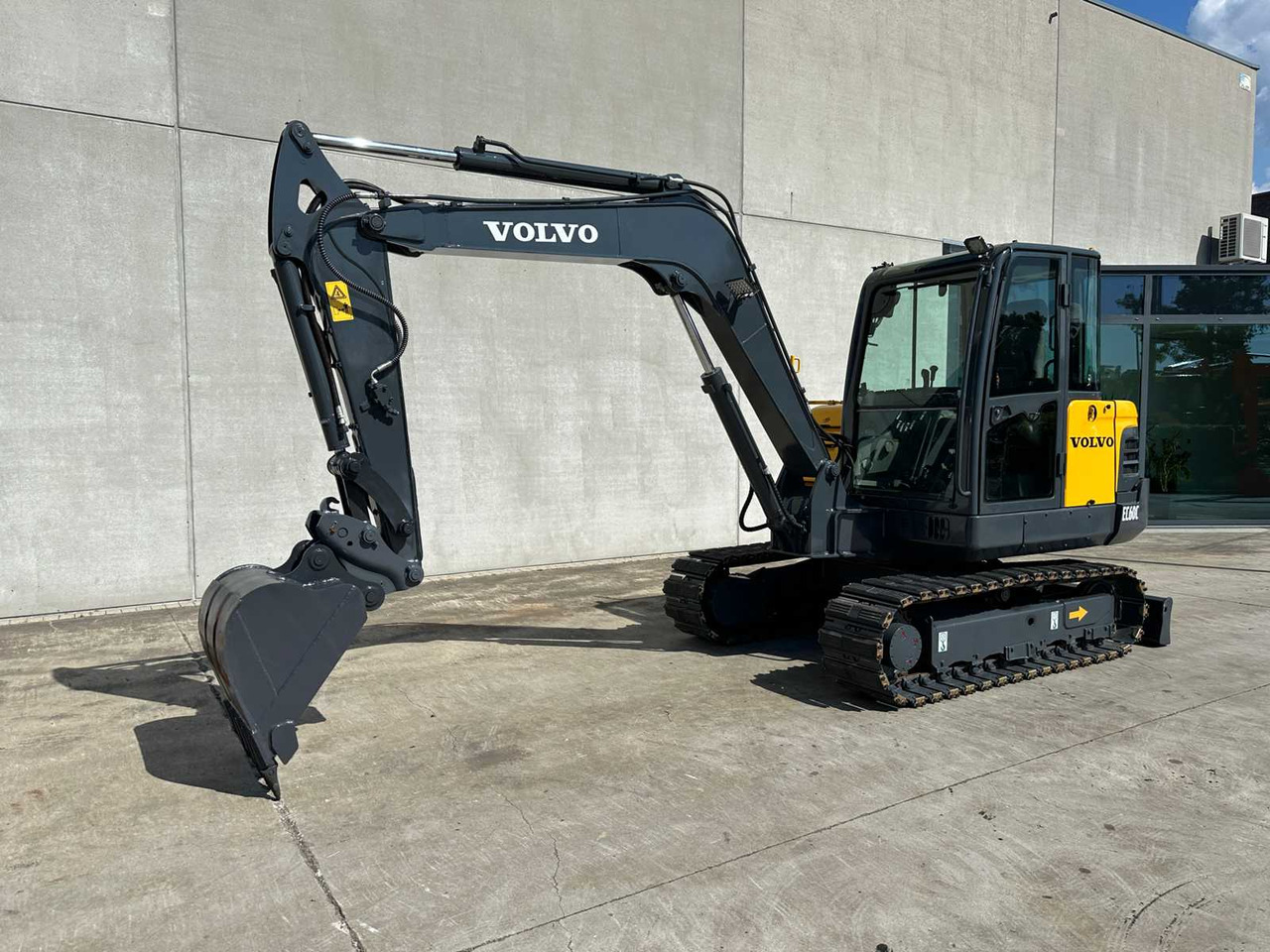 Volvo EC60C - Pelle sur chenille: photos 1 Volvo EC60C - Pelle sur chenille: photos 1