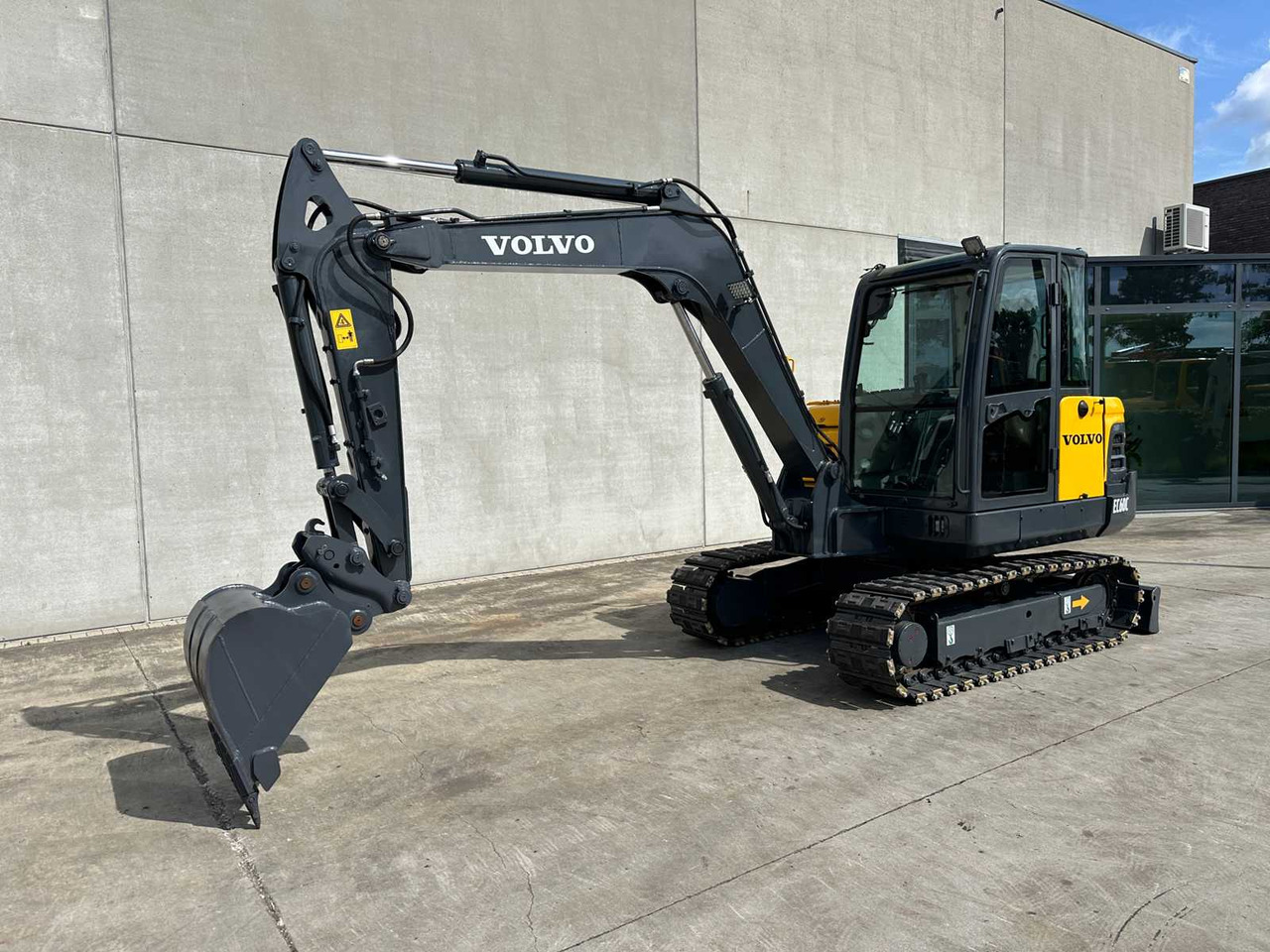 Volvo EC60C - Pelle sur chenille: photos 1 Volvo EC60C - Pelle sur chenille: photos 1