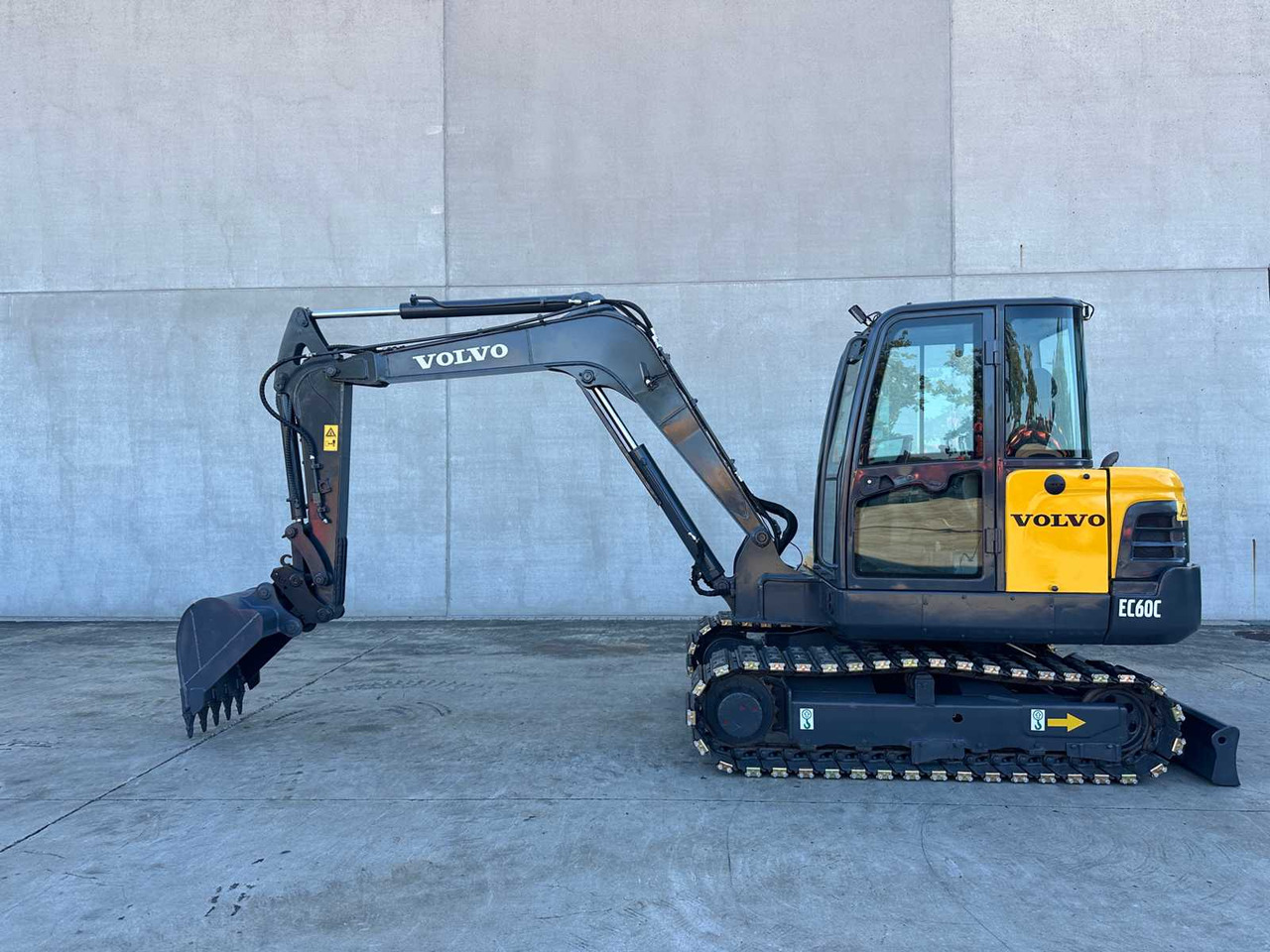 Pelle sur chenille Volvo EC60C: photos 7