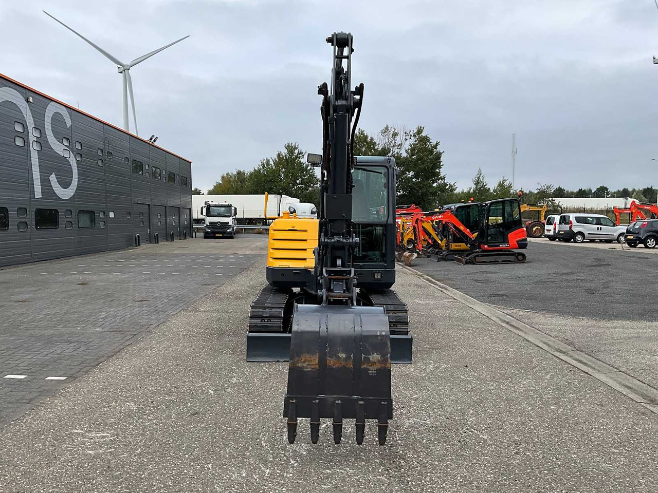 Pelle sur chenille Volvo EC60C: photos 8