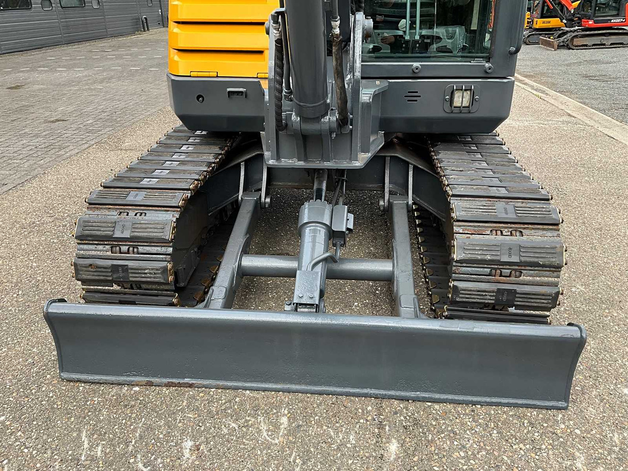 Pelle sur chenille Volvo EC60C: photos 13