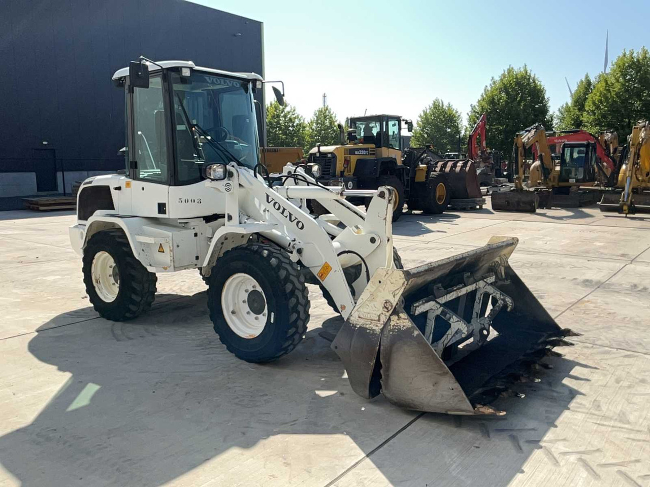 Volvo L30G - Chargeuse sur pneus: photos 3 Volvo L30G - Chargeuse sur pneus: photos 3