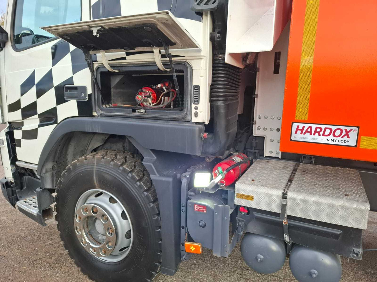 Volvo VOLVO - FM460 - DUMPER TRUCK - 2012 - Tombereau: photos 4 Volvo VOLVO - FM460 - DUMPER TRUCK - 2012 - Tombereau: photos 4