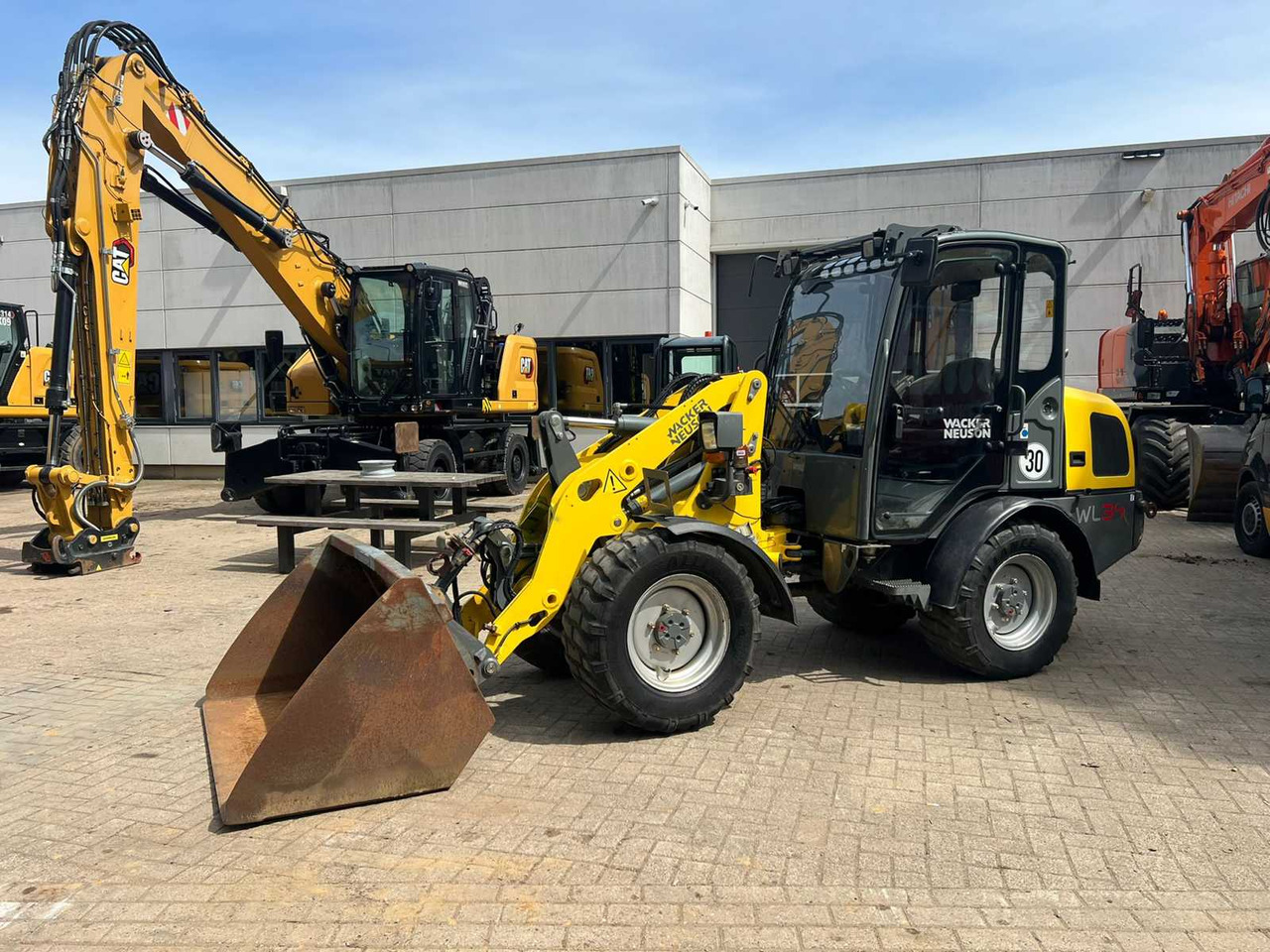 Wacker Neuson WL34 - Chargeuse sur pneus: photos 1 Wacker Neuson WL34 - Chargeuse sur pneus: photos 1