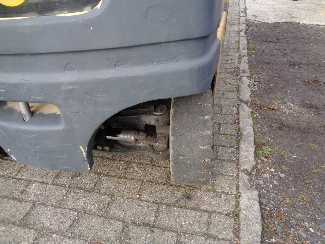 YALE ERP 30 VL ELECTRIC FORKLIFT, YALE-ERP 30 VL - Chariot élévateur: photos 5 YALE ERP 30 VL ELECTRIC FORKLIFT, YALE-ERP 30 VL - Chariot élévateur: photos 5