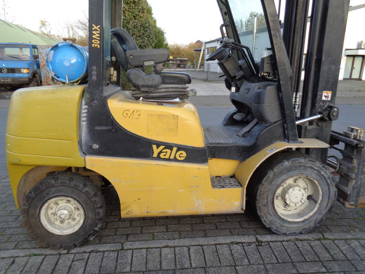 YALE GLP 30 MXV 2445 GAS FORKLIFT, YALE-GLP 30 MXV 2445 - Chariot élévateur: photos 1 YALE GLP 30 MXV 2445 GAS FORKLIFT, YALE-GLP 30 MXV 2445 - Chariot élévateur: photos 1