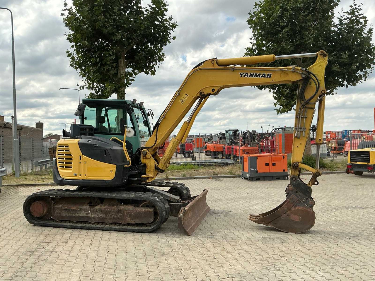Yanmar SV100-1A - Pelle sur chenille: photos 5 Yanmar SV100-1A - Pelle sur chenille: photos 5
