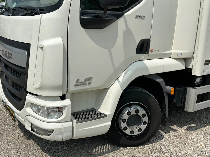 DAF LF 210 LF210 - Camion fourgon: photos 5 DAF LF 210 LF210 - Camion fourgon: photos 5