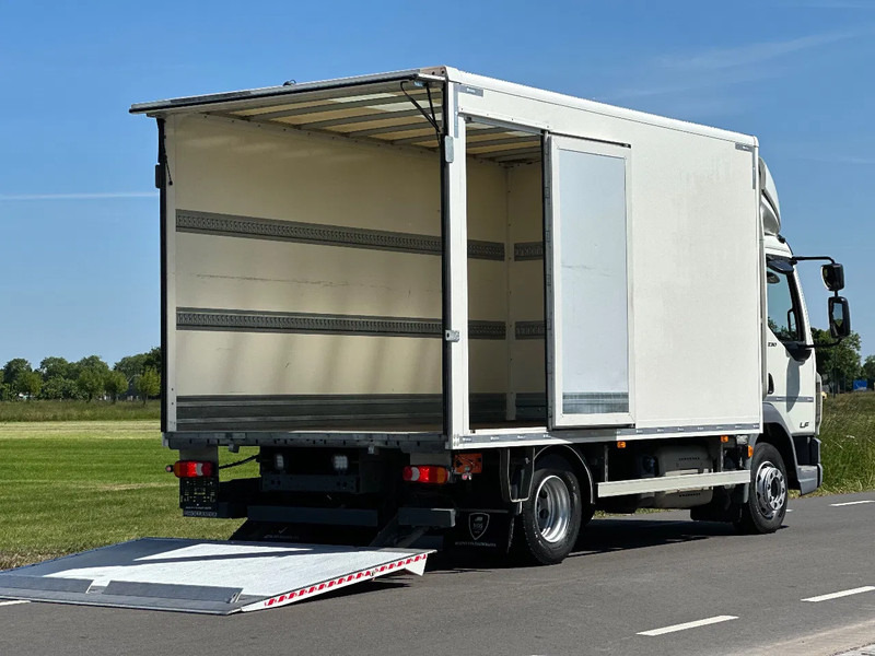 DAF LF 230 LF230.12 EURO6. 61797km!! 440x244x228 Bakwagen met Laadklep. als in NIEUWSTAAT!! - Camion fourgon: photos 4 DAF LF 230 LF230.12 EURO6. 61797km!! 440x244x228 Bakwagen met Laadklep. als in NIEUWSTAAT!! - Camion fourgon: photos 4