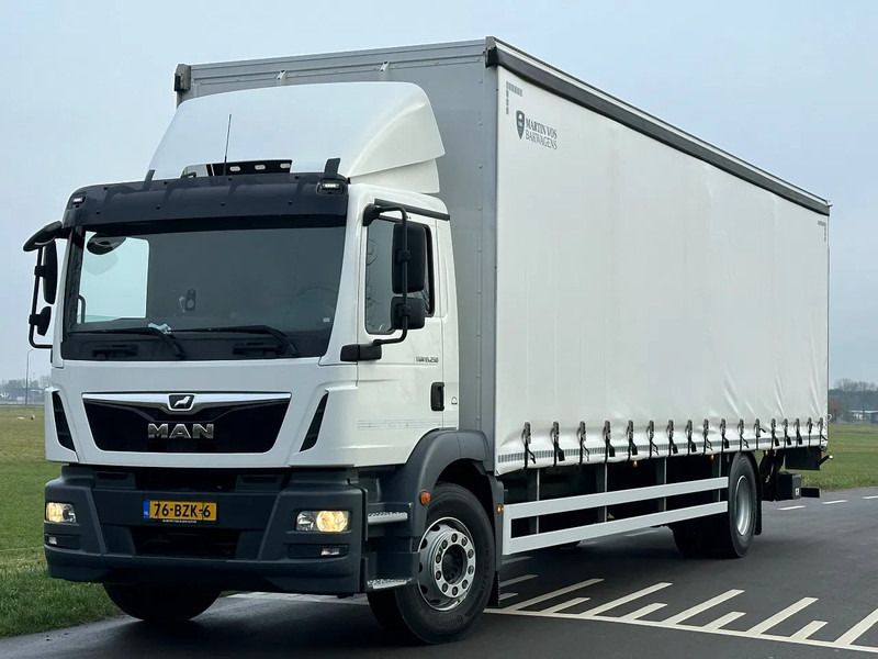 MAN TGM TGM. 15.250. EURO6. 2020. Schuifzeil Bakwagen met Laadklep 990x248x270 - Camion à rideaux coulissants: photos 1 MAN TGM TGM. 15.250. EURO6. 2020. Schuifzeil Bakwagen met Laadklep 990x248x270 - Camion à rideaux coulissants: photos 1