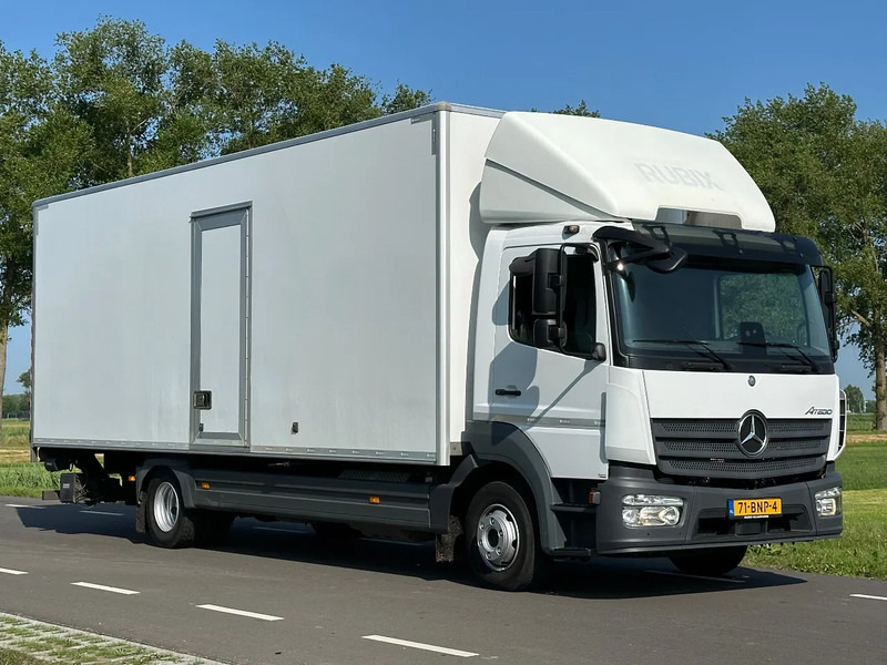 Mercedes-Benz Atego 1018L EURO6. 2019. - Camion fourgon: photos 2 Mercedes-Benz Atego 1018L EURO6. 2019. - Camion fourgon: photos 2