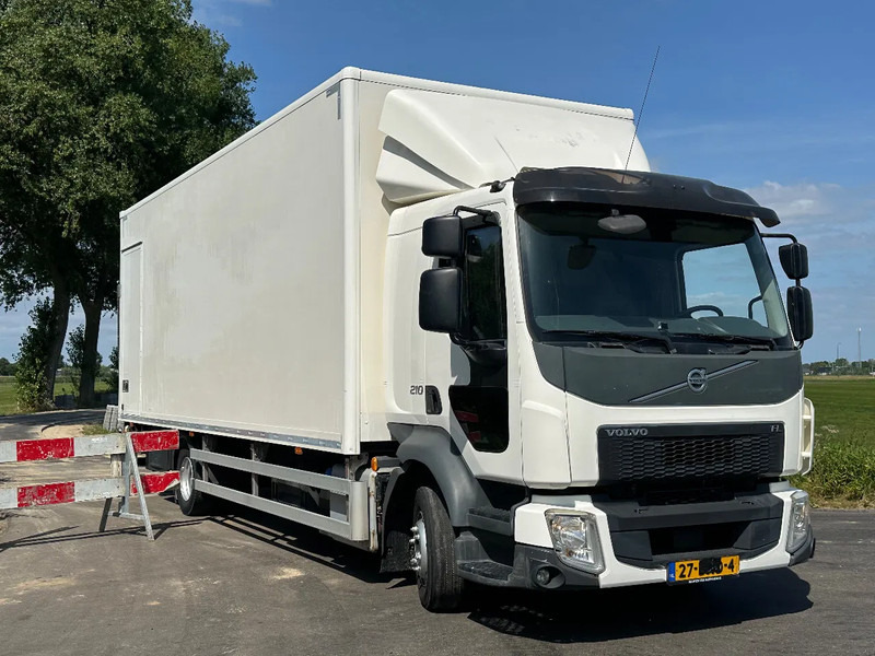 Volvo FL 210.12 EURO6 - Camion fourgon: photos 2 Volvo FL 210.12 EURO6 - Camion fourgon: photos 2