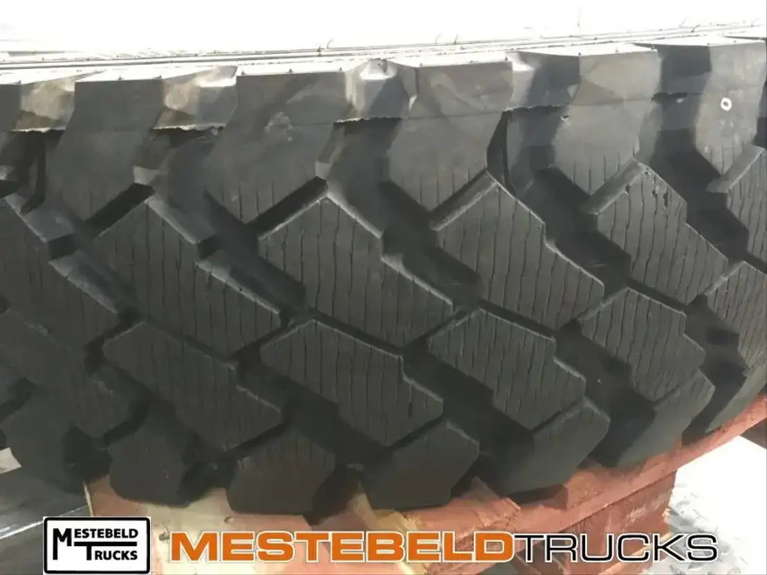 Continental Banden 14.00 r20 HCS profil - Roue complète pour Camion: photos 1 Continental Banden 14.00 r20 HCS profil - Roue complète pour Camion: photos 1