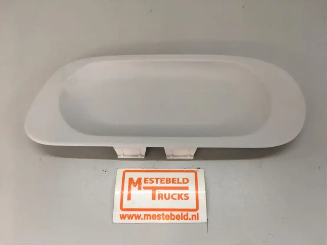 DAF Afdichtplaat bumper XF 105 links - Cabine et intérieur pour Camion: photos 1 DAF Afdichtplaat bumper XF 105 links - Cabine et intérieur pour Camion: photos 1