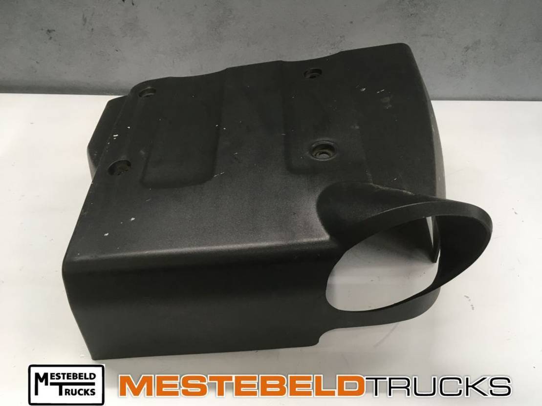 DAF Afschermkap AdBlue tank XF 106 - Système d'échappement pour Camion: photos 1 DAF Afschermkap AdBlue tank XF 106 - Système d'échappement pour Camion: photos 1