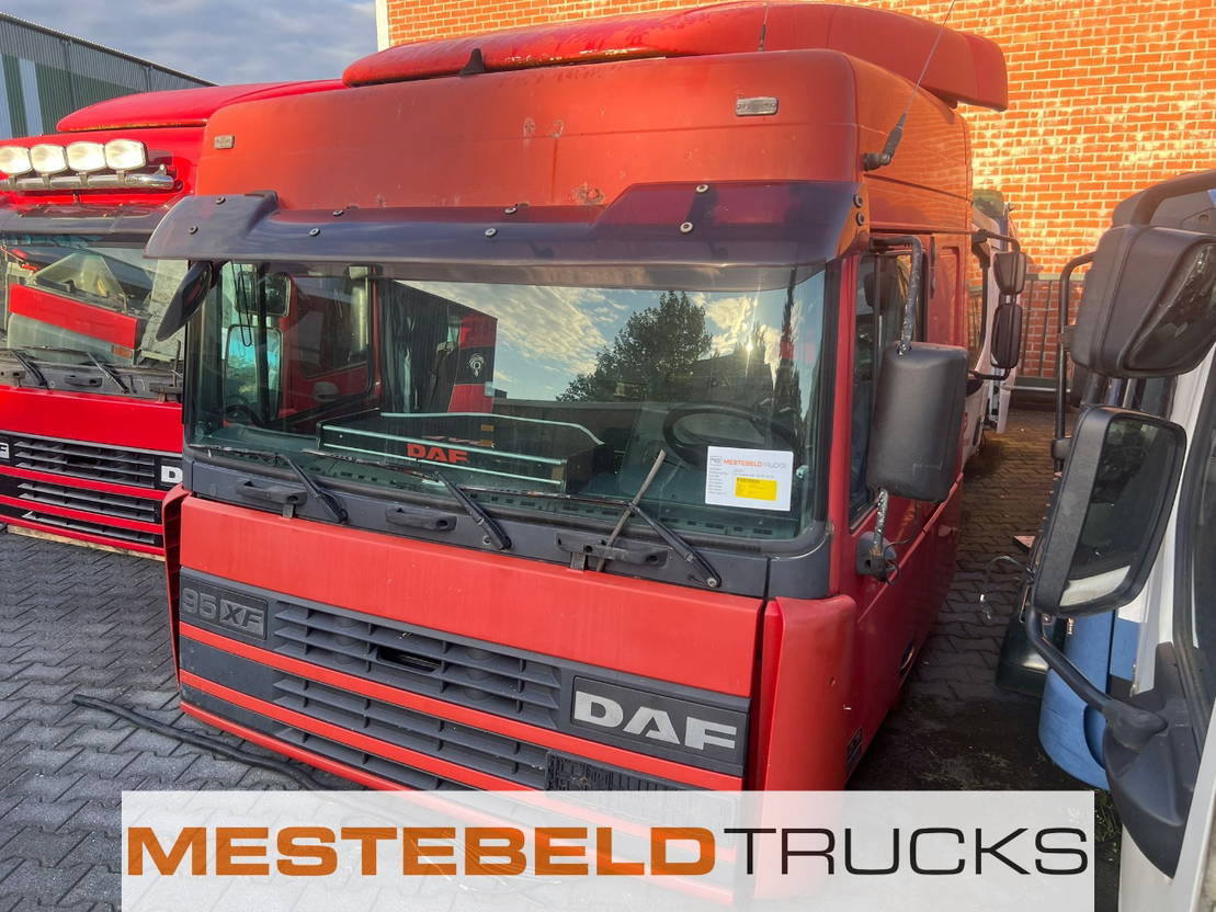 DAF Cabine Spacecab Euro 2 - Cabine pour Camion: photos 1 DAF Cabine Spacecab Euro 2 - Cabine pour Camion: photos 1