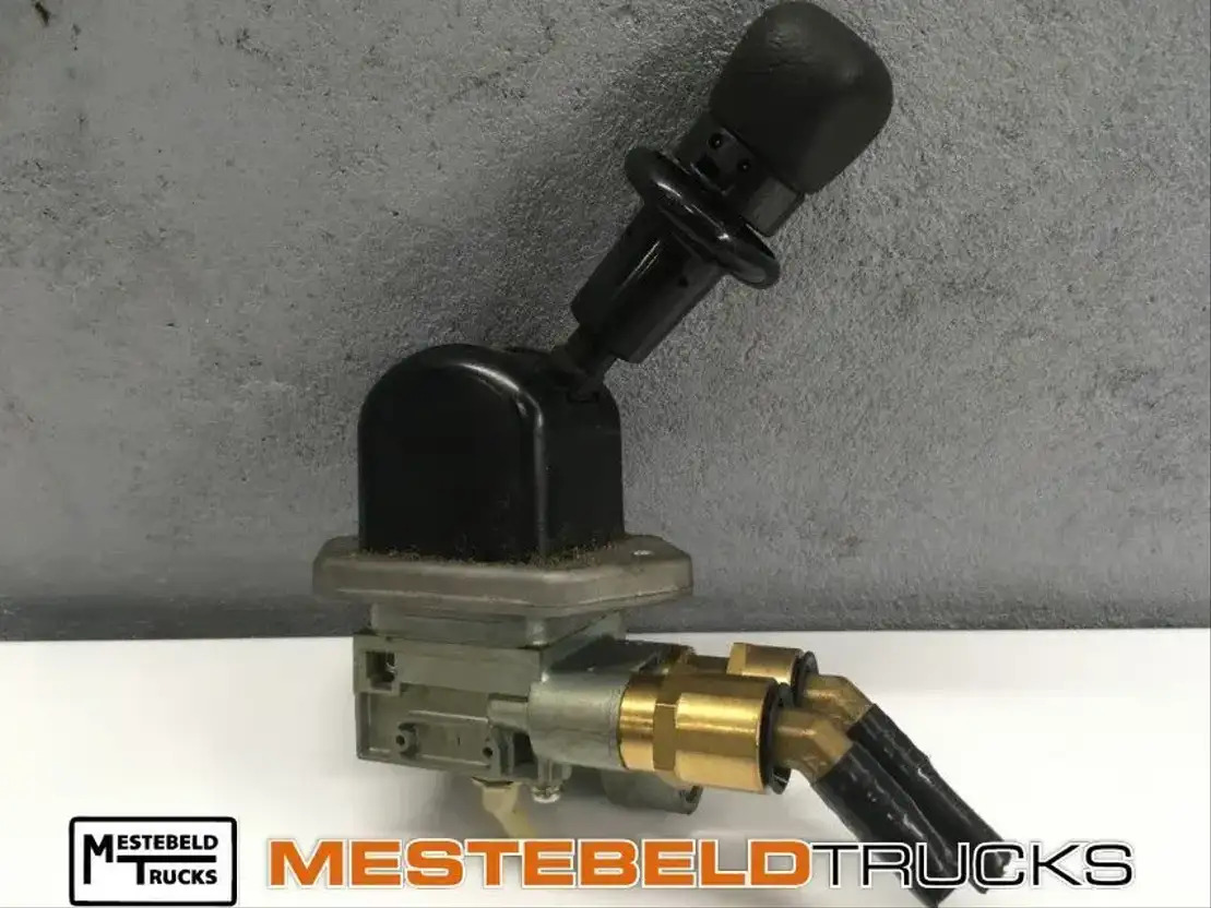 DAF Handrembediening - Pièces de frein pour Camion: photos 1 DAF Handrembediening - Pièces de frein pour Camion: photos 1