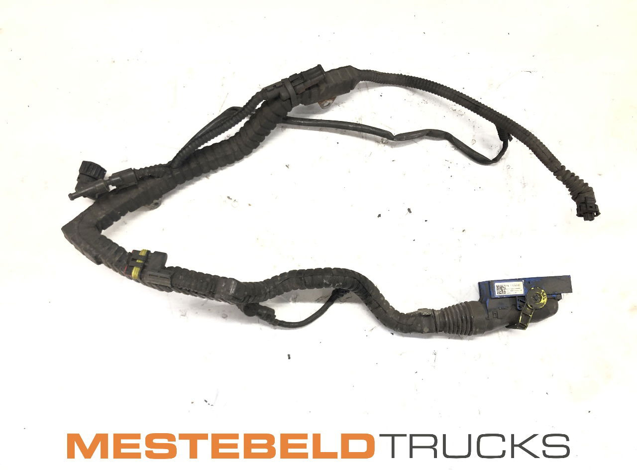DAF Kabelboom XF105 - Système électrique pour Camion: photos 1 DAF Kabelboom XF105 - Système électrique pour Camion: photos 1
