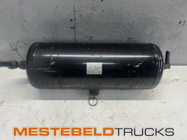 DAF Luchttank - Vase d'expansion pour Camion: photos 1 DAF Luchttank - Vase d'expansion pour Camion: photos 1