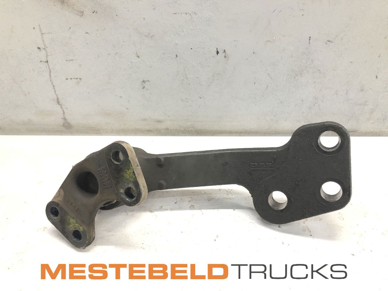 DAF Tussenarm met steun besturing - Commande de gouvernail pour Camion: photos 1 DAF Tussenarm met steun besturing - Commande de gouvernail pour Camion: photos 1